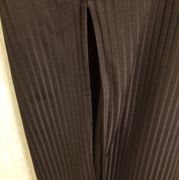 Black dress - Picture 4 of 6